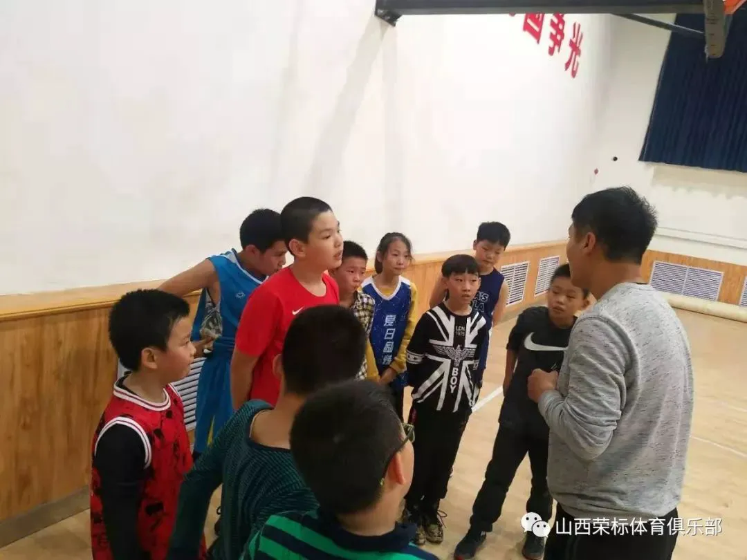制定篮球交流计划以促进个人技能发展的方法_0